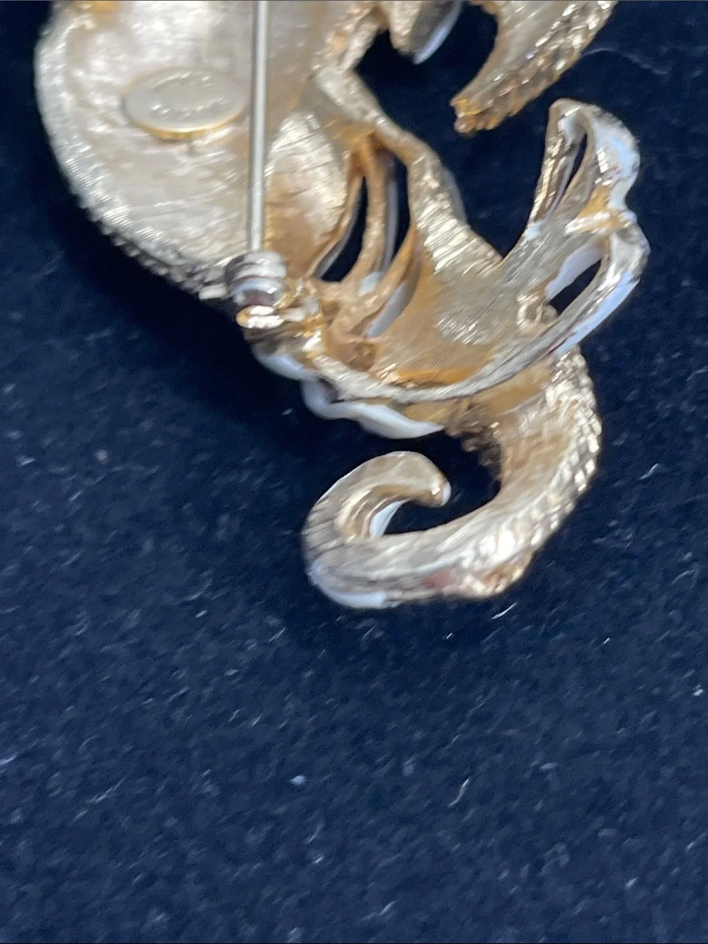 RARE Hattie Carnegie Abstract Goldtone + White Enameled Accent Brooch